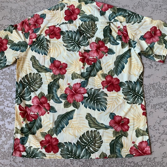 Hawaiian Shirt - Picture 2 of 6